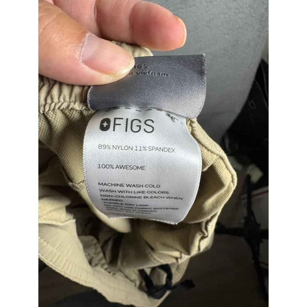 FIGS PRO Mens Scrub Pants Large Short Tan Khaki‎ Elastic Waist Stretch Medical